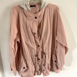 Torrid pink twill jacket with hood. Size 3 plus. Good condition.